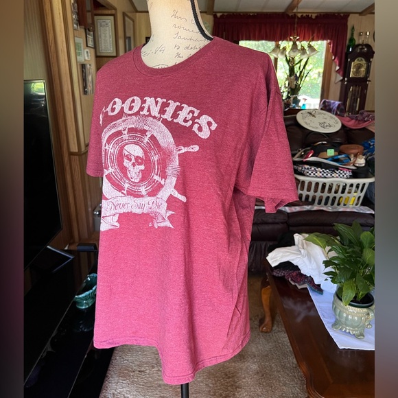 Men’s or women’s the Goonies old school short sleeve tee shirt. - Picture 10 of 15